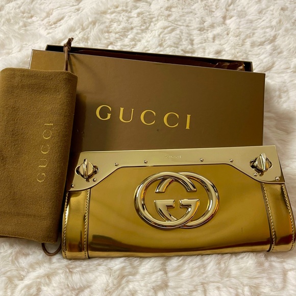 GOLD GUCCI CLUTCH. AUTHENTIC! COMES WITH BOX AND DUST BAG.